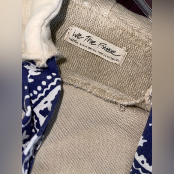 We the Free | Free People Medium | Beige Hoodie with Navy Accents | Crop Hoodie - Picture 5 of 5